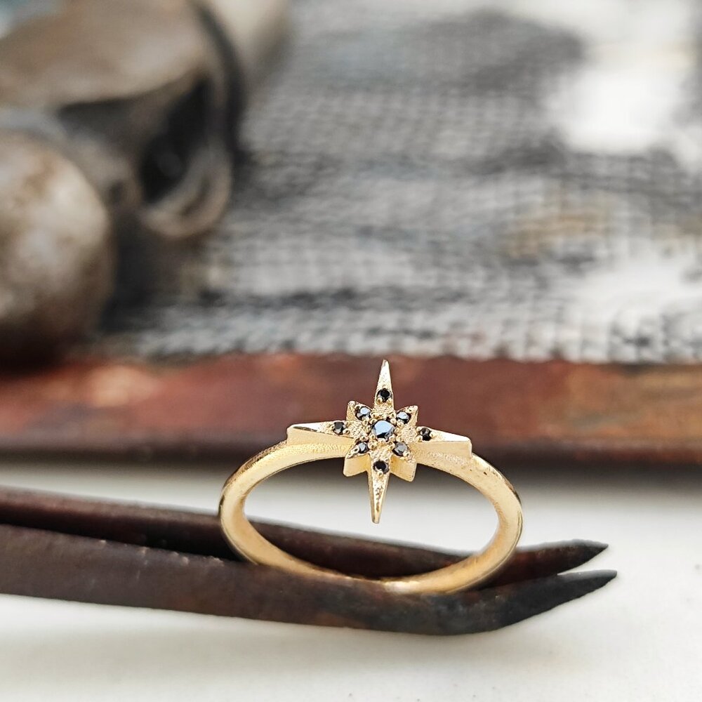 Pinky ring. 14k Yellow gold Diamonds ring. Star ring. Black Diamonds ring.